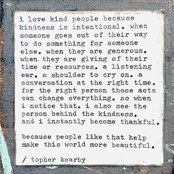 Meet your Posher, Elizabeth - Picture 3 of 3